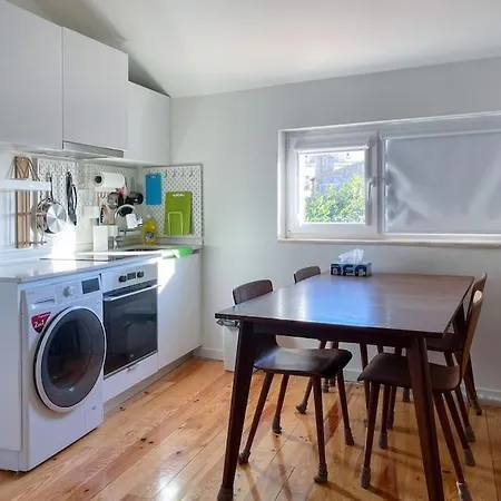 Rosa Appartamento Lisbona