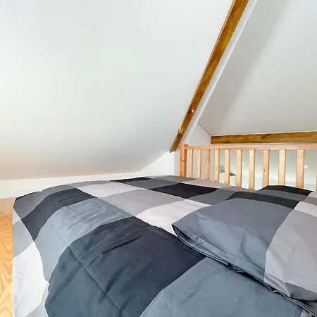 Rosa Apartment